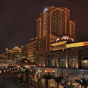 رويال سينشوري سويتس آت باندار صنواي سوبانغ جايا